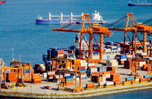 天津港正加速向智慧港口轉(zhuǎn)型，這為出口海運(yùn)貨代行業(yè)帶來了機(jī)遇