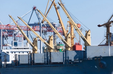 天津貨運(yùn)代理發(fā)揮其獨(dú)特的優(yōu)勢(shì)，為全球化的進(jìn)程做出更大的貢獻(xiàn)