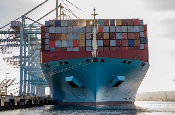 英國(guó)國(guó)際貨代行業(yè)的特點(diǎn)、挑戰(zhàn)和未來(lái)趨勢(shì)是怎樣的？