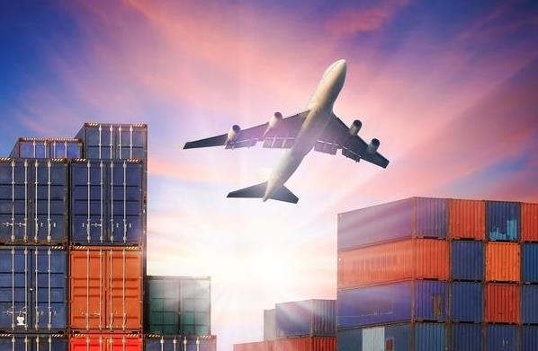 美國國際物流發(fā)展有哪些特點(diǎn)？面臨的挑戰(zhàn)是什么？