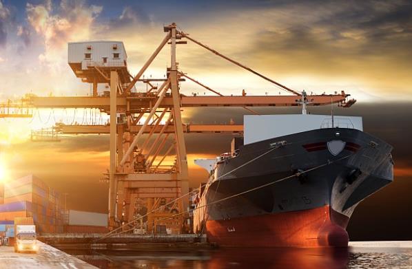 美國作為全球非常大的經(jīng)濟體之一，其貨代業(yè)為全球貿(mào)易提供關(guān)鍵支持