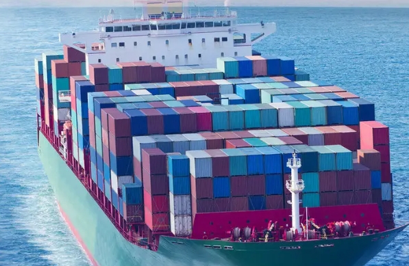 隨著全球貿(mào)易的進(jìn)一步發(fā)展，貨代行業(yè)也將有著更廣闊的發(fā)展前景