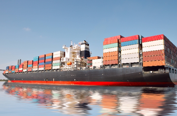 作為連接不同國(guó)家和地區(qū)之間的橋梁，美國(guó)貨代扮演著至關(guān)重要的角色